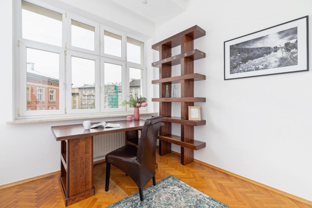 Slowacki Avenue Family Apartments Cracow By Noclegi Renters Краков Экстерьер фото