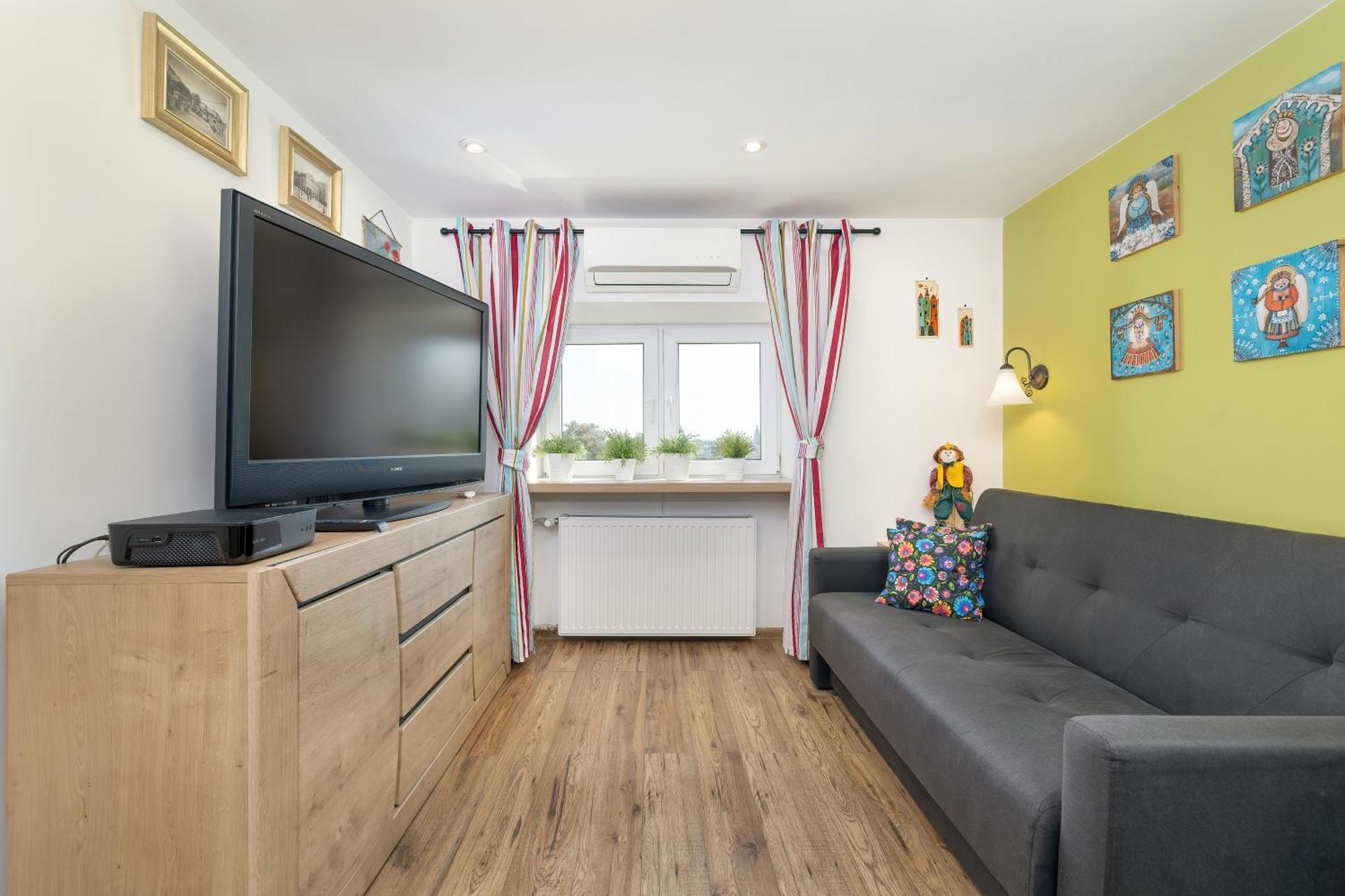 Slowacki Avenue Family Apartments Cracow By Noclegi Renters Краков Экстерьер фото