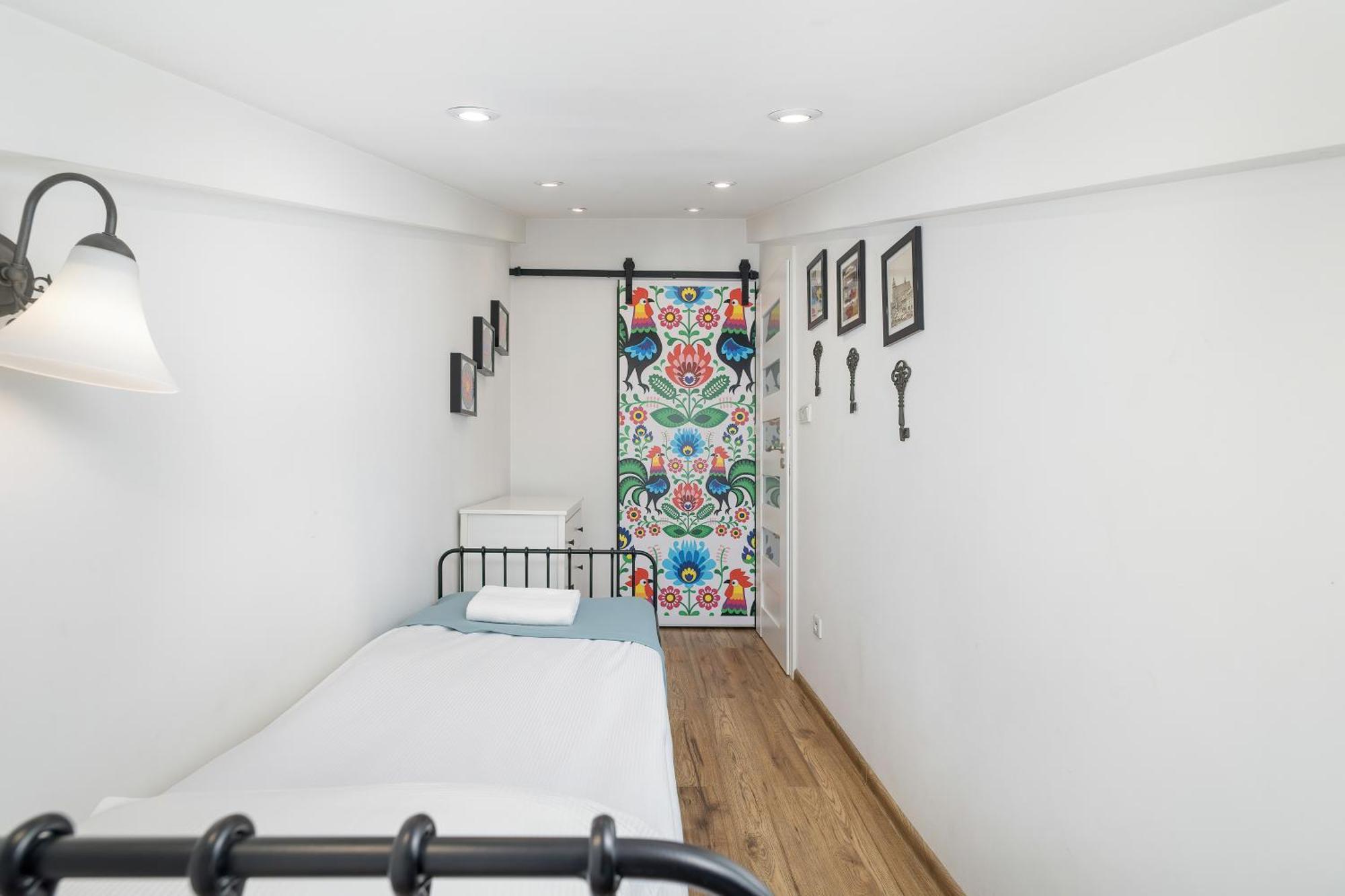 Slowacki Avenue Family Apartments Cracow By Noclegi Renters Краков Экстерьер фото
