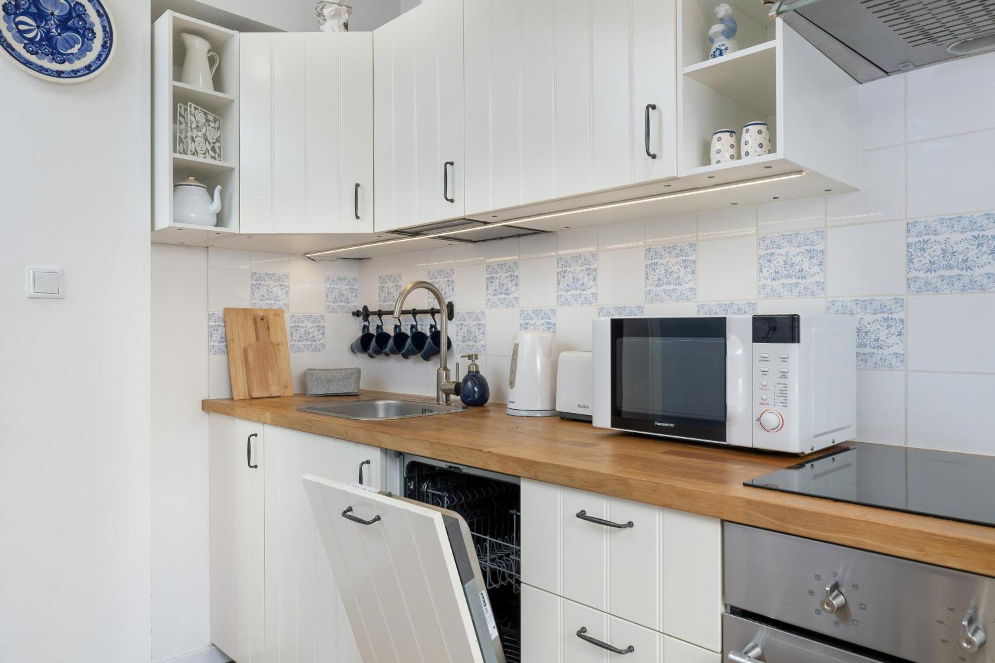 Slowacki Avenue Family Apartments Cracow By Noclegi Renters Краков Экстерьер фото